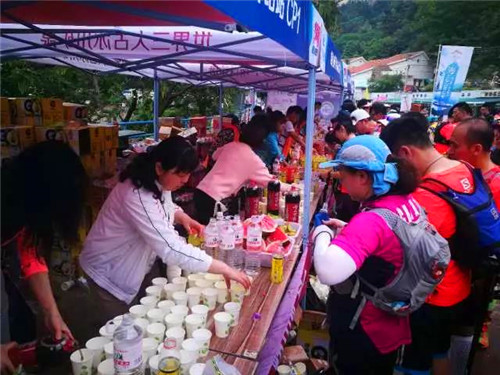 Thousands lace-up for Laoshan race