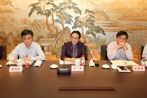 Shanghai officials visit Sheshan National Tourism Resort