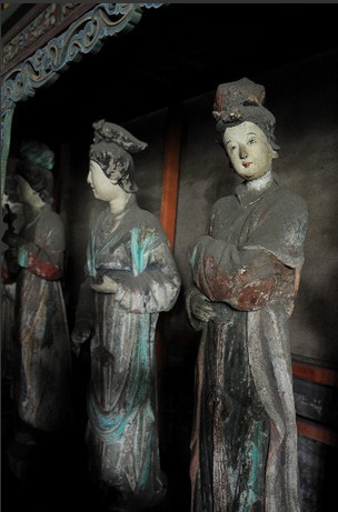 Exquisite sculpture at Jinci Temple