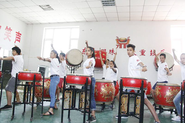 French students channel the art of drumming in Taiyuan