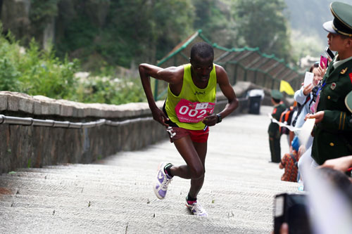 Moments in Mount Tai Intl Climbing Festival