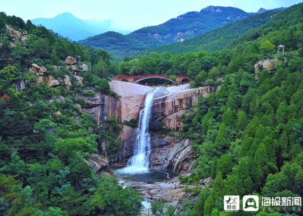 Waterfall on Mount Tai makes a splash after rain