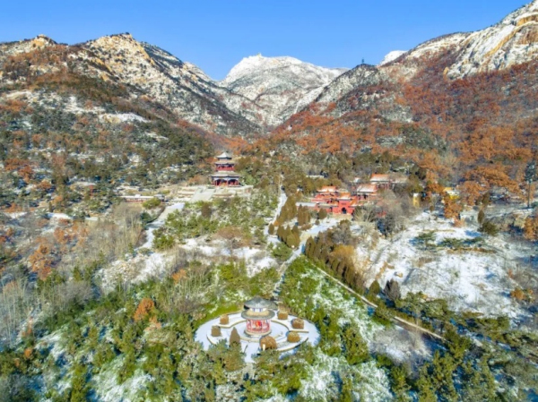 Xinfu Mountain offers picturesque winter scenery