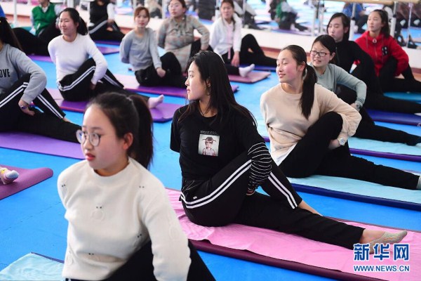 Yoga classes popular in Shenyang