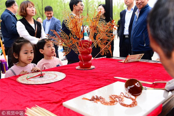 Intangible cultural heritage on display in Shenyang