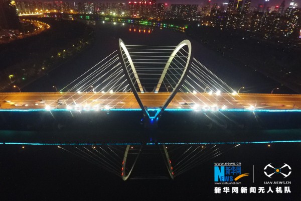 Night photos show Shenyang’s colorful illuminations