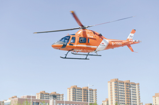 Liaoning stages air rescue drill