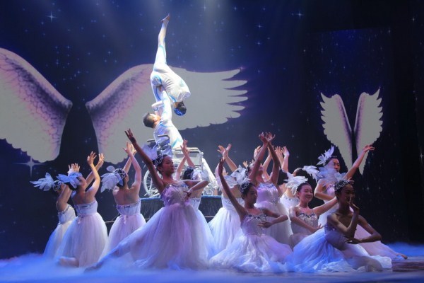 Performers with disabilities educate, entertain Shenyang