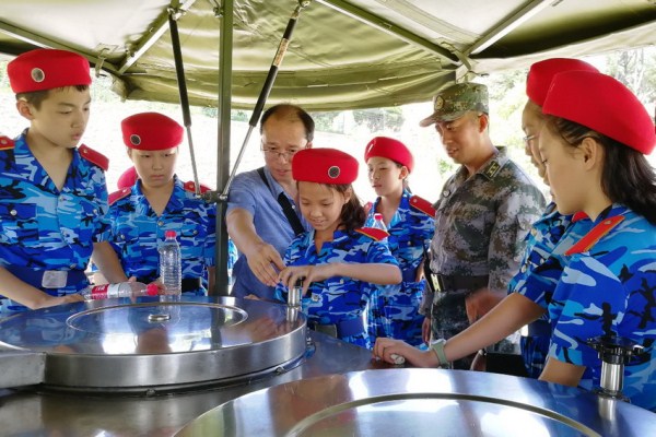 Shenyang students learn about national defense