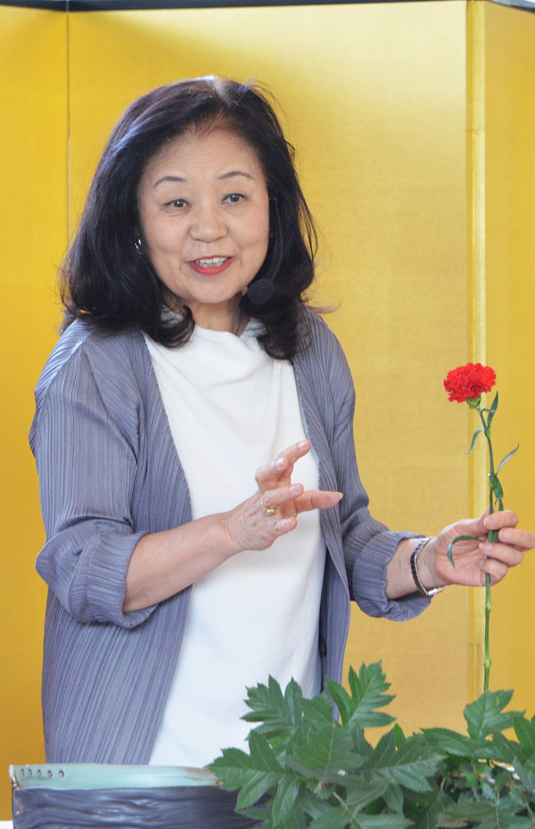 Shenyang welcomes Japanese ikebana master