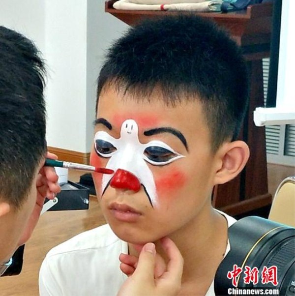 Shenyang promotes traditional opera culture