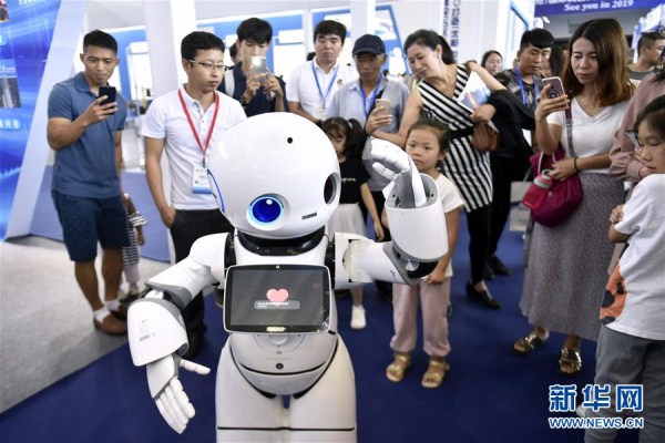 Robots take center stage at Shenyang manufacturing expo