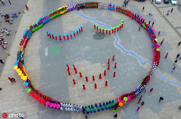 Shenyang celebrates World Smile Day