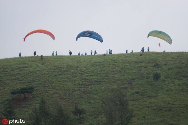 Paragliding fixed-point tournament concludes in Shenyang
