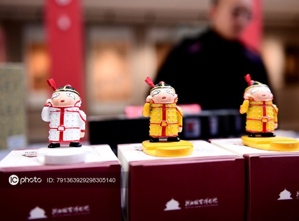 Cultural, creative products prove popular in Shenyang