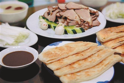 Time-honored Li Liangui bacon pancake popular in Shenyang