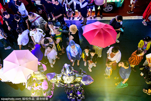 New 'car bazaar' revs up Shenyang's night economy