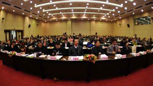 Youth entrepreneurs seek development in