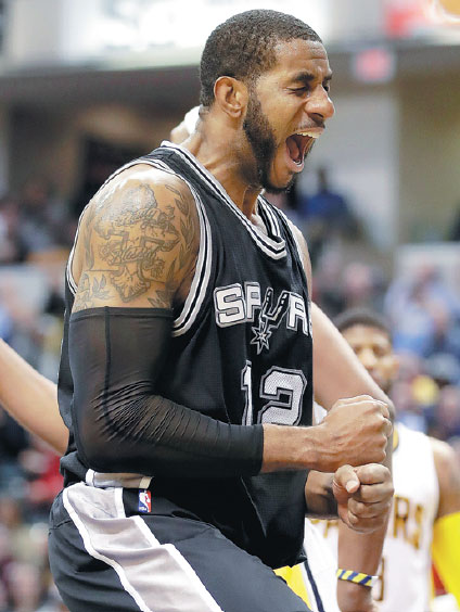 Another milestone for sizzling Spurs