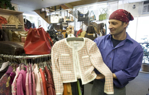 Can foreigners enjoy mooncakes?