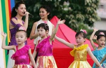 HK commemorates May 4 movement