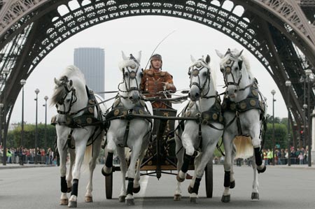 Rides near Eiffel Tower 