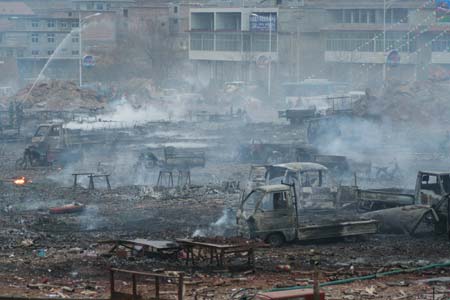 Explosions ruin firecracker market in Shandong