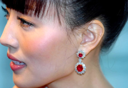 Jewels to be auctioned at HK Sotheby's