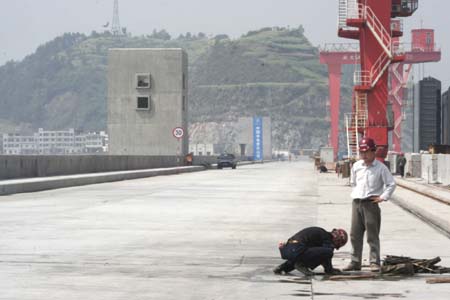 A tour to Three Gorges Dam