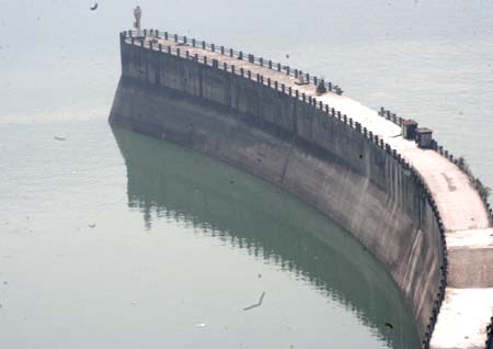 A tour to Three Gorges Dam