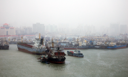 Tropical storm Parma lands in Hainan province
