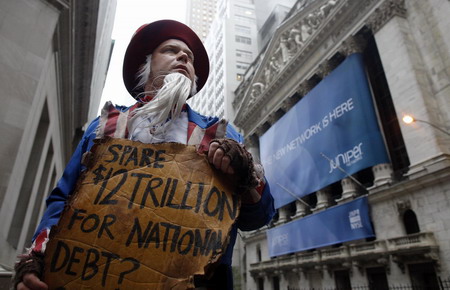 Activists raise awareness of US govt deficit