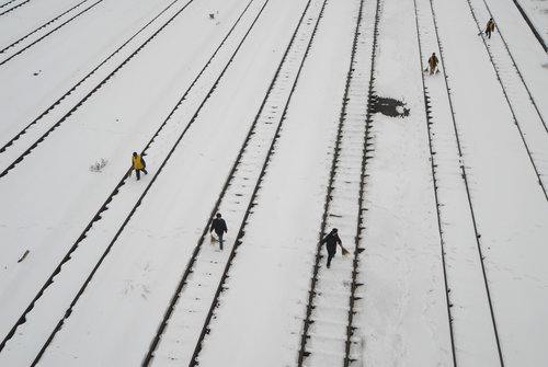 Safety check after snow