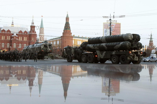 Moscow rehearses for military parade