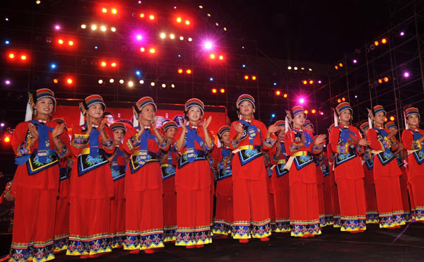 Yi ethnic group celebrates Torch Festival