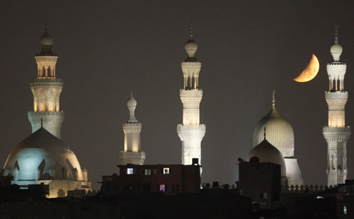 Crescent moon in old Cairo