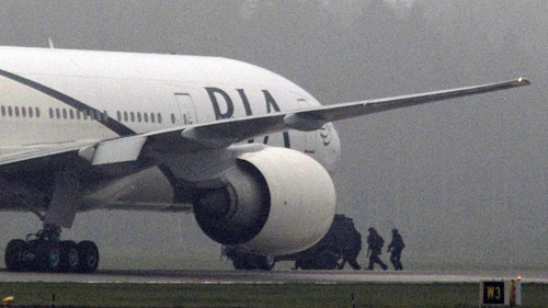 Pakistan jet diverts to Sweden due to bomb threat