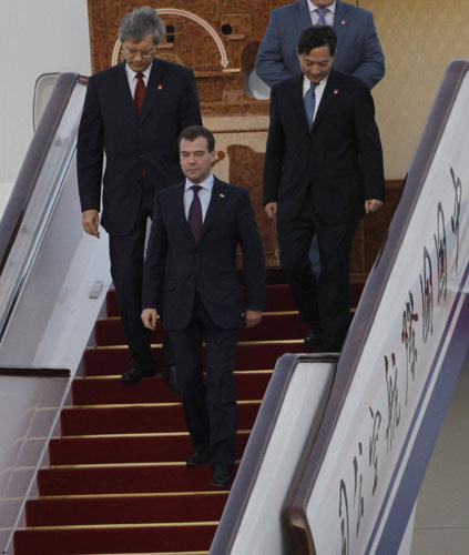 Russia's President Medvedev calls at China