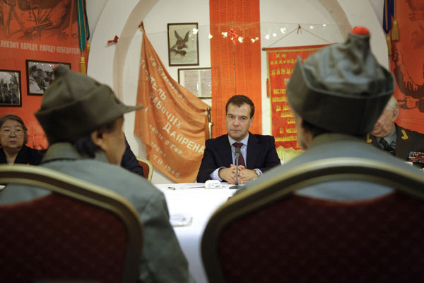 Russia's President Medvedev calls at China