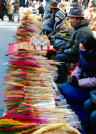 Special market opened for Tibetan New Year purchase
