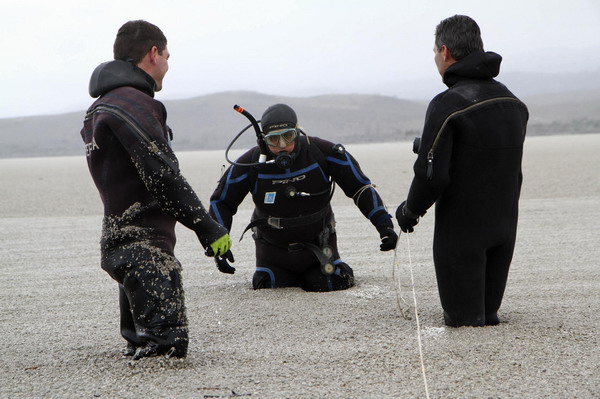 Chile volcano ash spurs travel chaos in Argentina