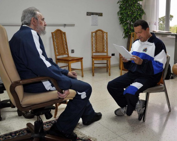 Chavez meets with Cuba's Castro