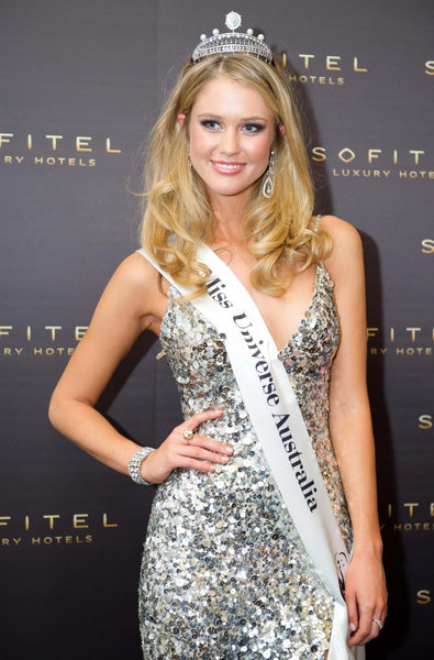 Scherri Lee Biggs crowned Miss Universe Australia