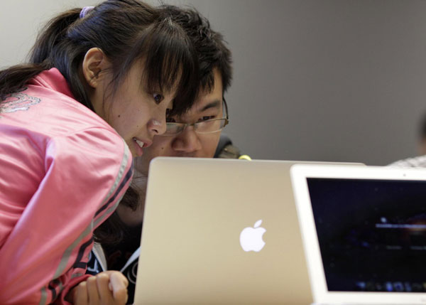 Largest Apple store in Chinese mainland opens