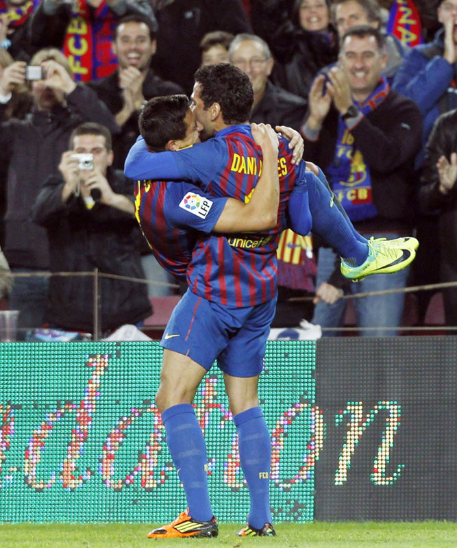 From retired Brazilian striker Ronaldo to resurgent Roger Federer, from ongoing Olympic test events to scorching league games, from basketball court to soccer pitch, we bring you the best sports images of this week (Nov 27- Dec 3). Weekly sports photos (Nov 27- Dec 3)