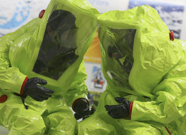 Police officers talk during an anti-terrorism drill at a subway station in Seoul March 20, 2012, which was held in a preparation for the Seoul Nuclear Security Summit from March 26-27 Anti-terrorism drill held in Seoul ahead of summit