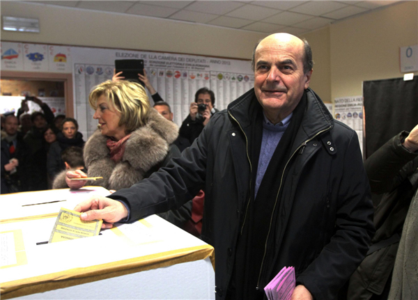 Italians begin voting for new government