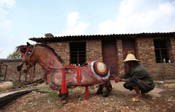 Ethnic festival worships fire god