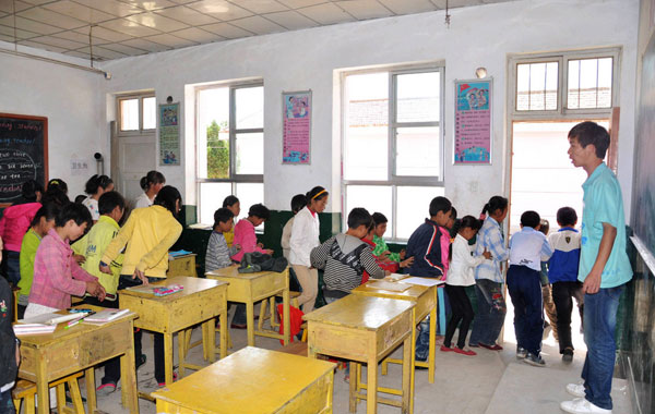 Images from deadly quake zone