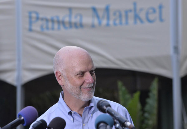 Dennis Kelly, director of the Smithsonian National Zoo, speaks during a press briefing in Washington, Aug 23, 2013. Panda cub born at US National Zoo